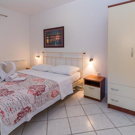 Apartments Irena Krk Krk Town Bilik gambar