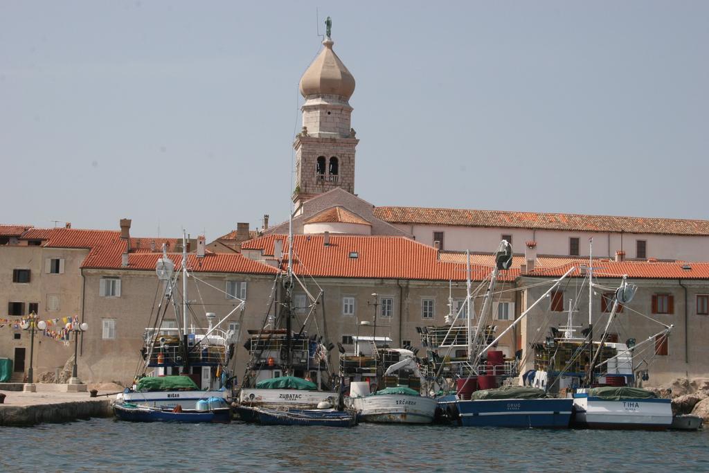 Apartments Irena Krk Krk Town Luaran gambar